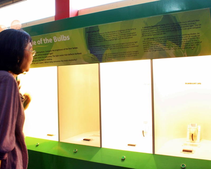PhilippineScienceCentrum-BattleOfTheBulbs.jpg